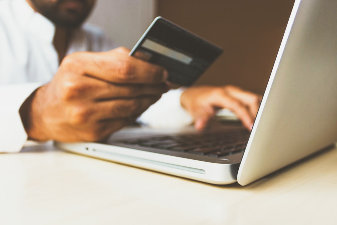 Kredittkort: Muligheter, Fordeler og Styring av Bruk